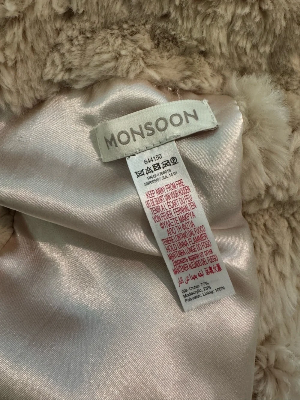 Monsoon Faux Fur Throw in Beige Tan - Picture 2 of 4